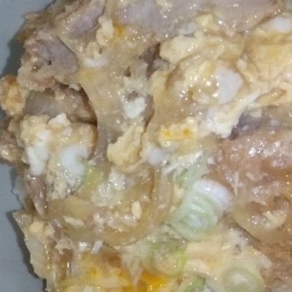 市販のカツで作ったけど、簡単で美味しかったです。